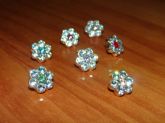 Piercing de flor em strass com lateral dourada